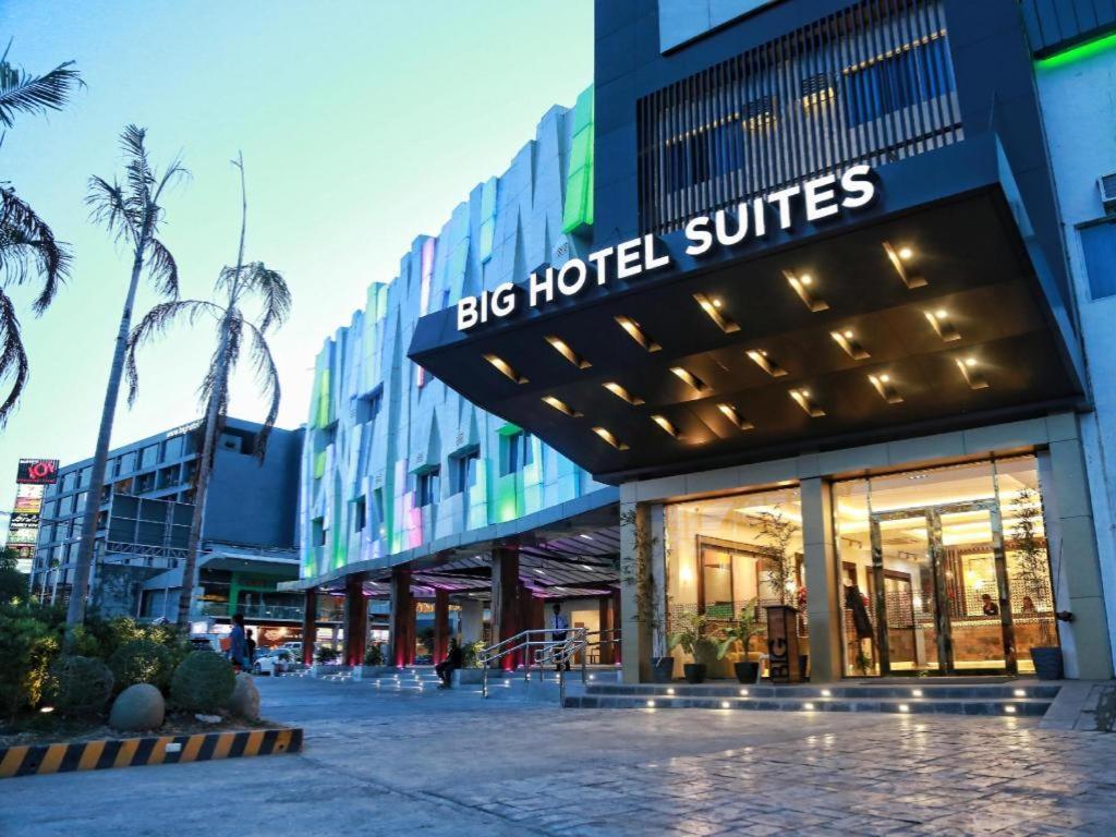 Big Hotel Suites Мандауе-Сіті Екстер'єр фото